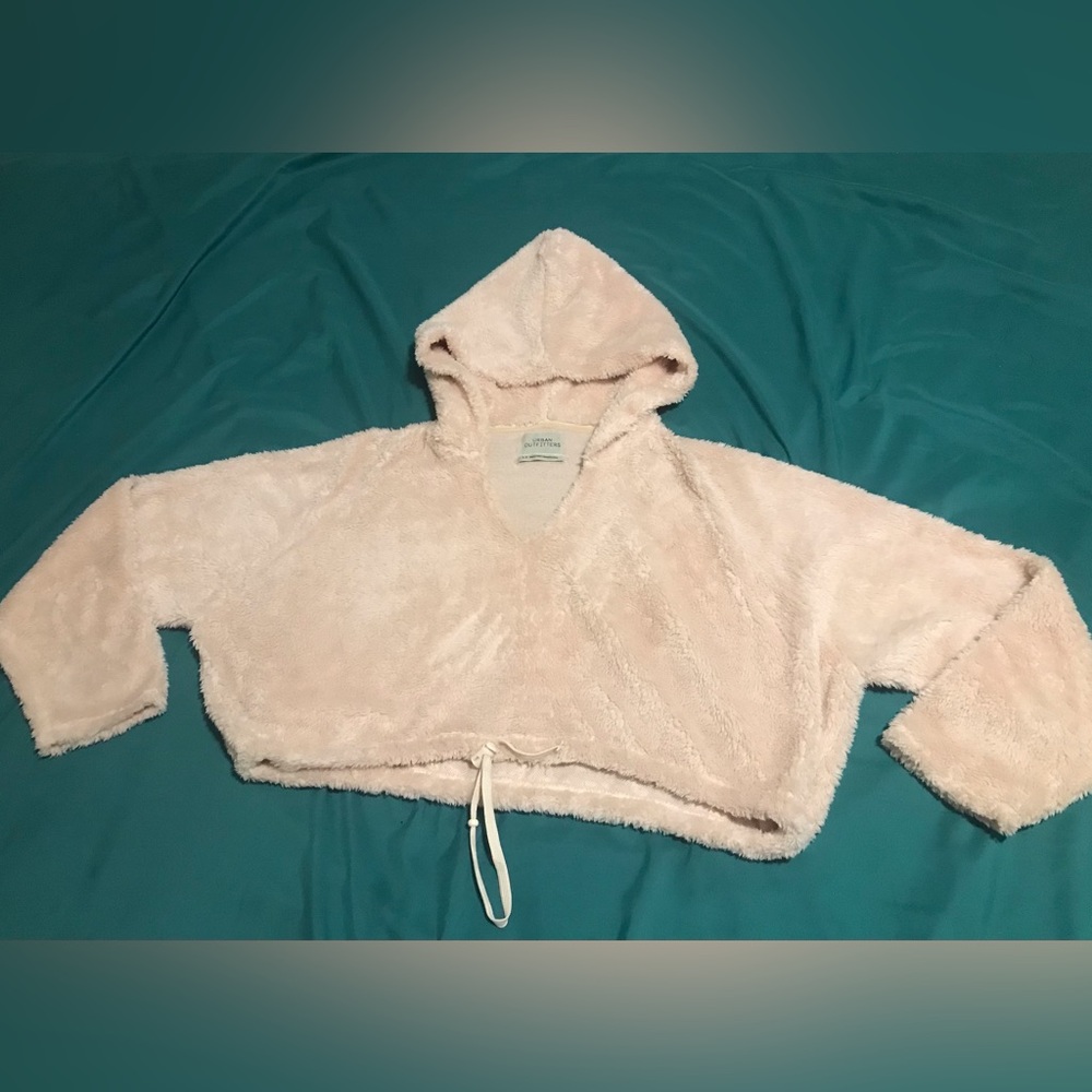 Urban Outfitters crop hoodie size S